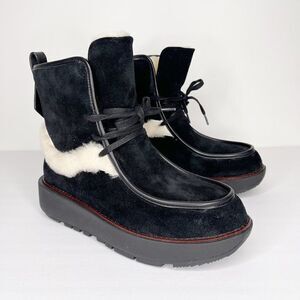 FITFLOP Nyssa Genuine Shearling Chukka Boot in Black 